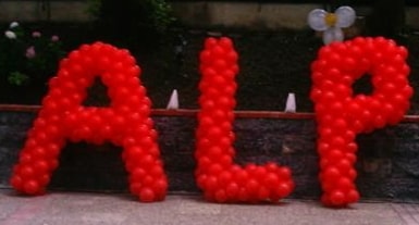 Yazı balon süslemesi